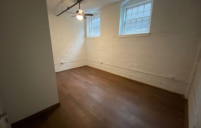 1 bed, 1 bath, 567 sqft, $1,225, Unit Unit 17A