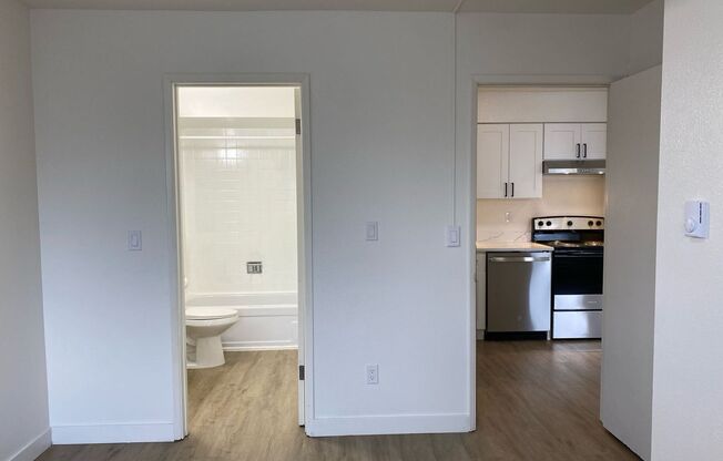 1 bed, 1 bath, 491 sqft, $1,055, Unit Unit 210