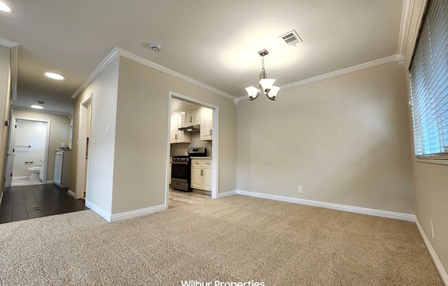 2 beds, 1 bath, $4,400, Unit 840