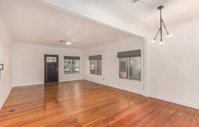 2 beds, 1 bath, 1,312 sqft, $2,495, Unit 729