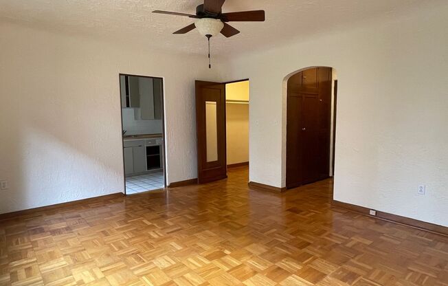 Jack Lan & Verah Apartments
