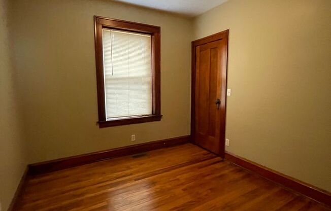 3227 N Albany Ave, Chicago, IL 60618