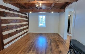 3 beds, 1.5 baths, $1,100, Unit 109 S. Main St