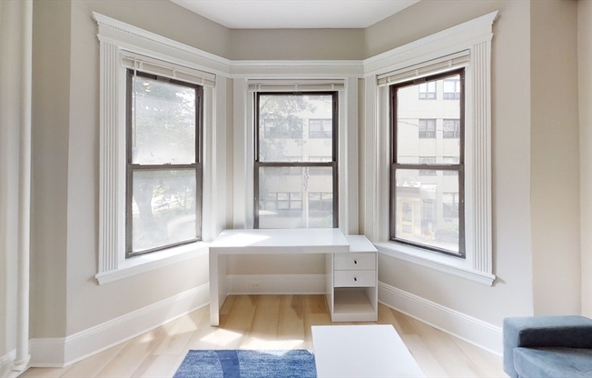 Studio, 1 bath, 330 sqft, $3,200, Unit 26