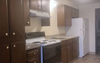1 bed, 1 bath, 510 sqft, $1,125, Unit 3867 24th Pl NE