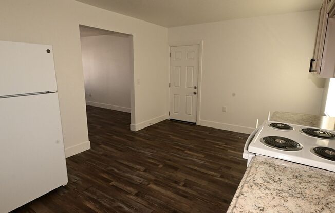 3 beds, 1 bath, $1,200