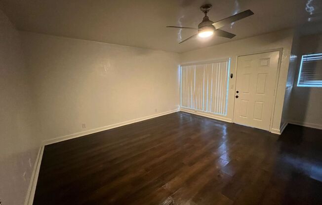 2 beds, 1 bath, $2,450, Unit 7