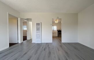 2 beds, 1 bath, 750 sqft, $1,975, Unit 2