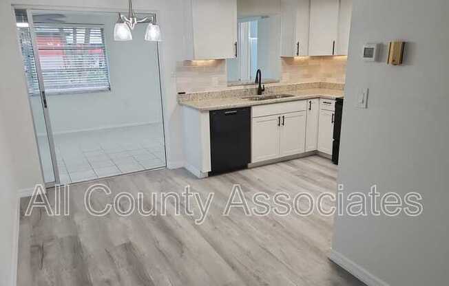 7331 PARROT DR