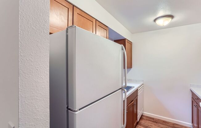 8389-8397 Redmond