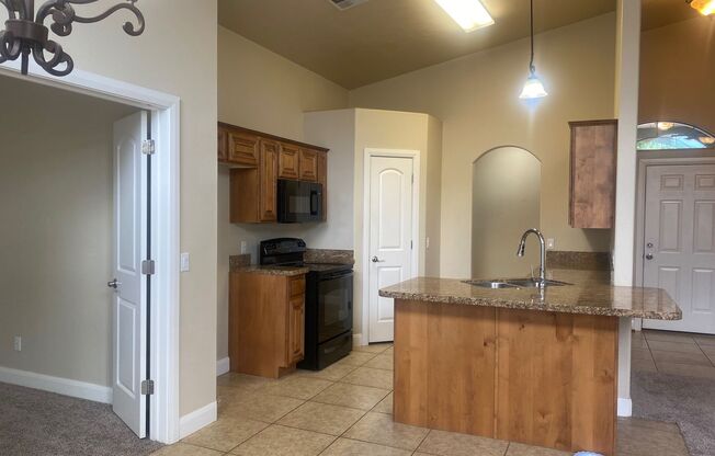 3 beds, 2 baths, $2,095