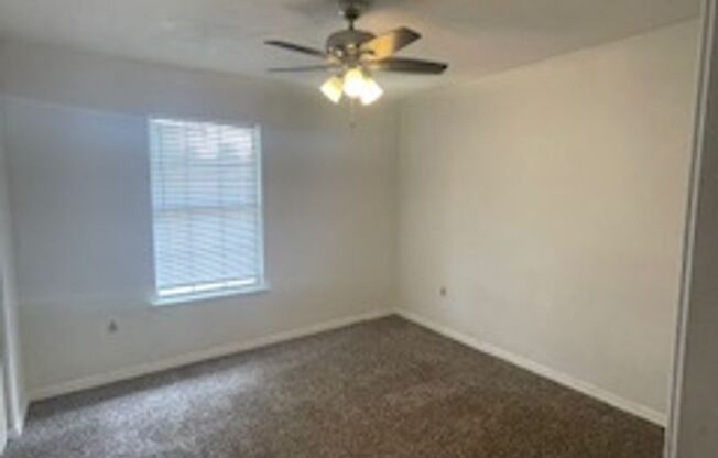 3 beds, 2 baths, $1,700