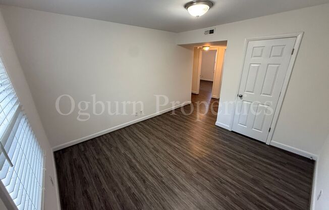 605014 - 233 N. SUNSET DRIVE