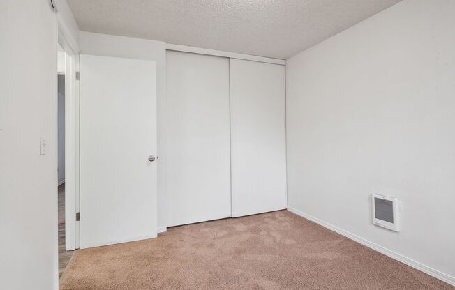 2 beds, 1 bath, 742 sqft, $1,595, Unit 45