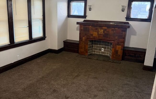 4021-23 North 24th Place