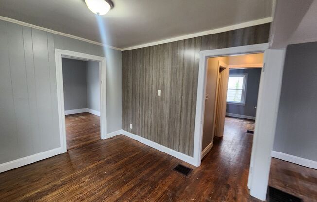 3 beds, 1 bath, $1,295