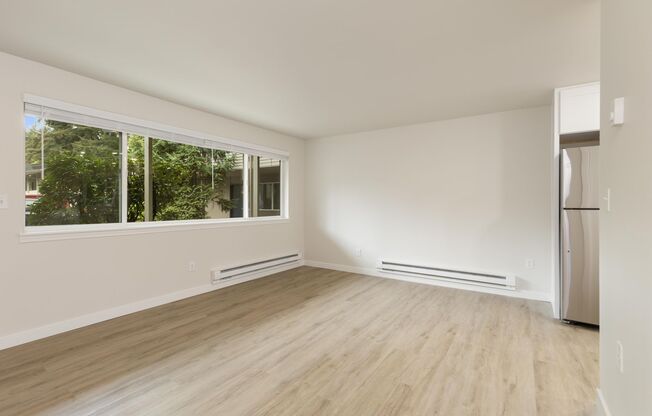 1 bed, 1 bath, 570 sqft, $1,995, Unit 16