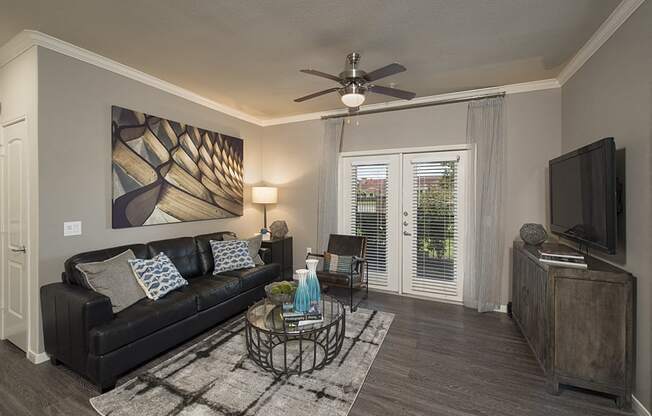 1b living room apartments in pearland