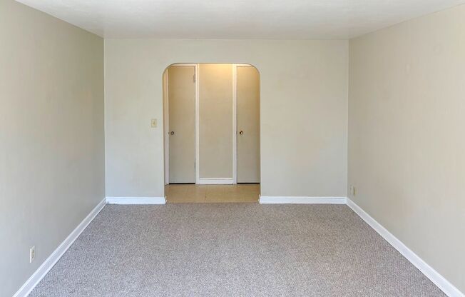 1 bed, 1 bath, 650 sqft, $1,045, Unit 201