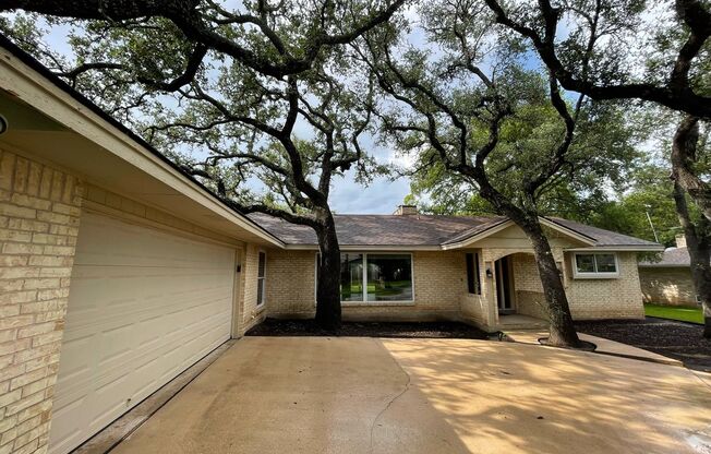 WONDERFUL HOME IN BALCONES VILLAGE (NORTHWEST AUSTIN)