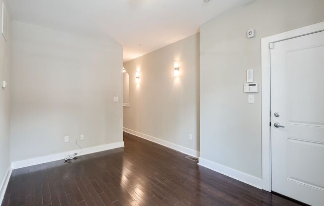 2 beds, 1.5 baths, 774 sqft, $1,595, Unit 3A