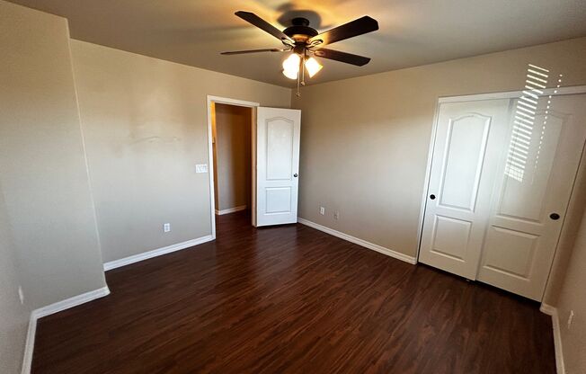 2 beds, 1.5 baths, 1,047 sqft, $1,395, Unit Unit 22