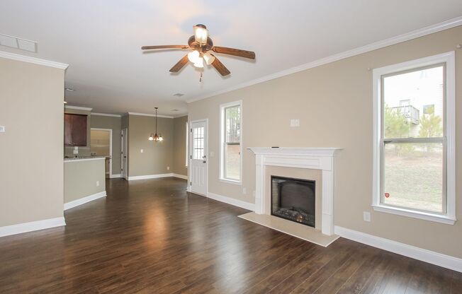 Beautiful 4 Bedroom Single Family Home in Lawrenceville