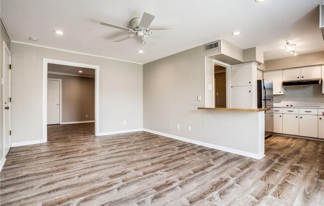 5833 Birchbrook #208