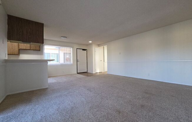 1 bed, 1 bath, 737 sqft, $2,100, Unit 028