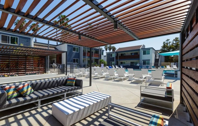 Gazebo Patio at Beverly Plaza Apartments, Long Beach, CA, 90815