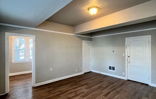 2 beds, 1 bath, $1,645, Unit 001