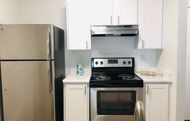 1 bed, 1 bath, 700 sqft, $1,700, Unit 119
