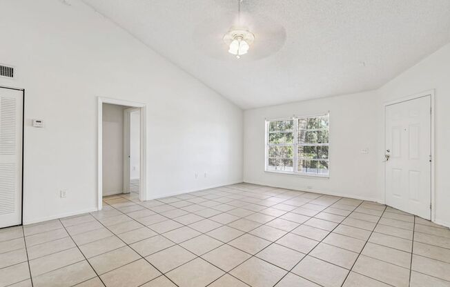 2 beds, 2 baths, $1,250, Unit # #B 202