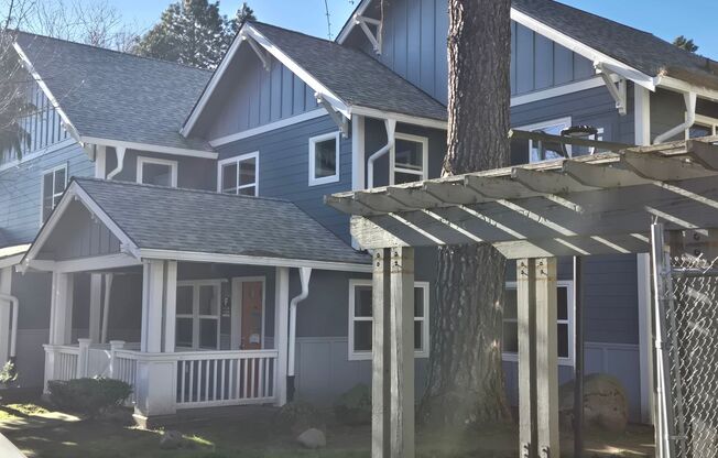 Sequoia Square Apartments