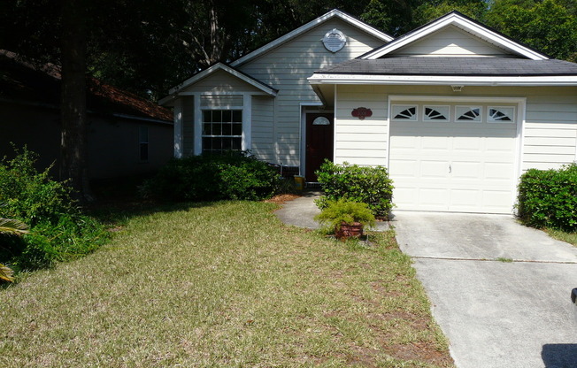 2 beds, 2 baths, $1,600