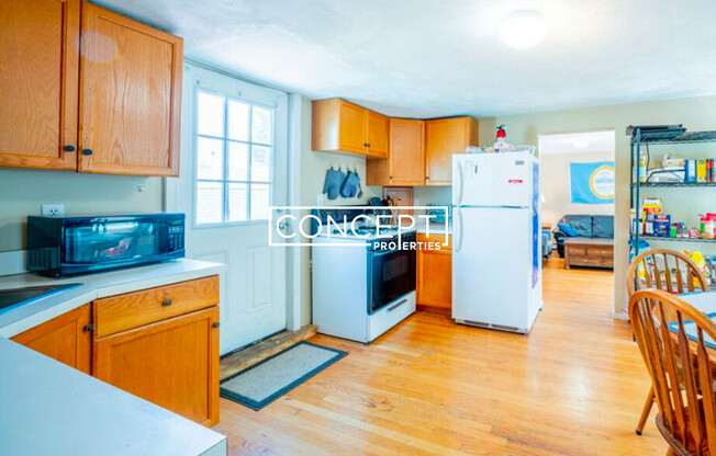 82 Sciarappa St.