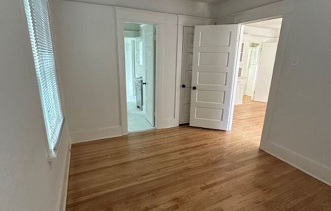 1 bed, 1 bath, $2,650, Unit A