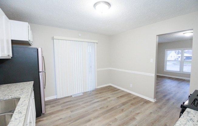 3 beds, 1 bath, $1,295