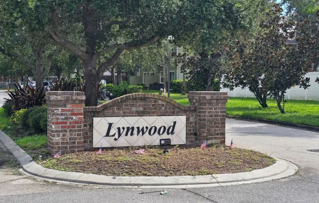 3/2 One Car Garage Town Home in Meadow Woods! Available Now!