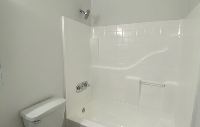 Studio, 1 bath, $1,279, Unit 13