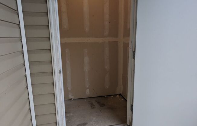 2 beds, 2 baths, 994 sqft, $1,200, Unit E106