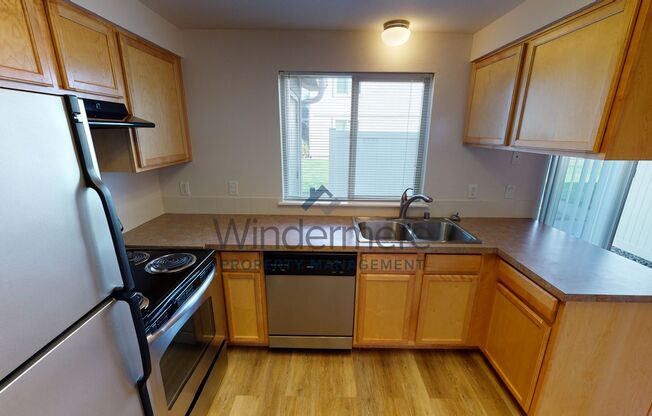 3 beds, 1.5 baths, $1,450