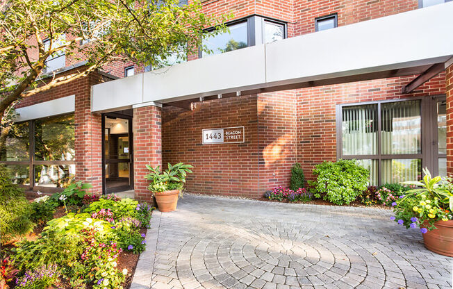 1443 Beacon St