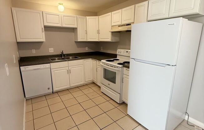 2 Bed 1.5 Bath Townhome in Colusa Terrace - Linda Vista/USD