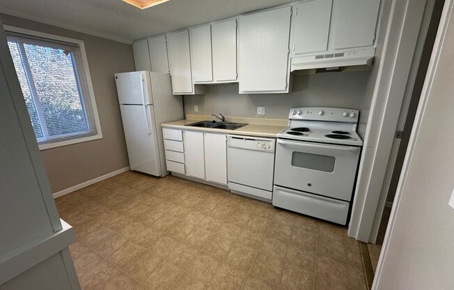 1 bed, 1 bath, 634 sqft, $859, Unit 1836 PRP