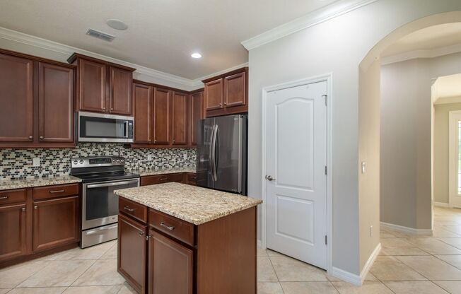 Townhome in Sanford - 4/2.5 in Gated Community AVAILABLE NOW!