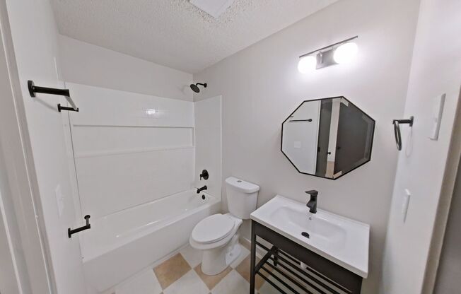 1 bed, 1 bath, 469 sqft, $1,312, Unit 24A