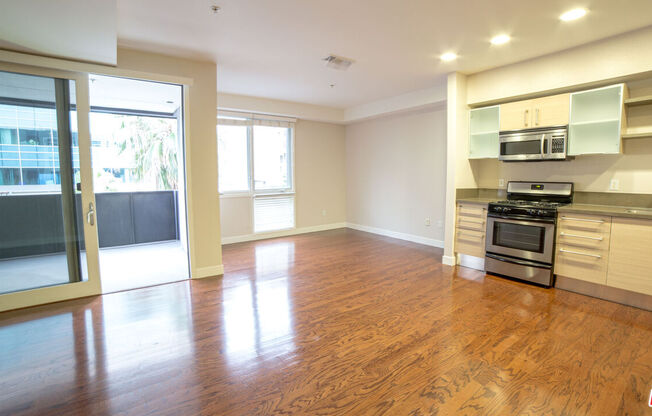 1 bed, 1 bath, 830 sqft, $2,650, Unit 401