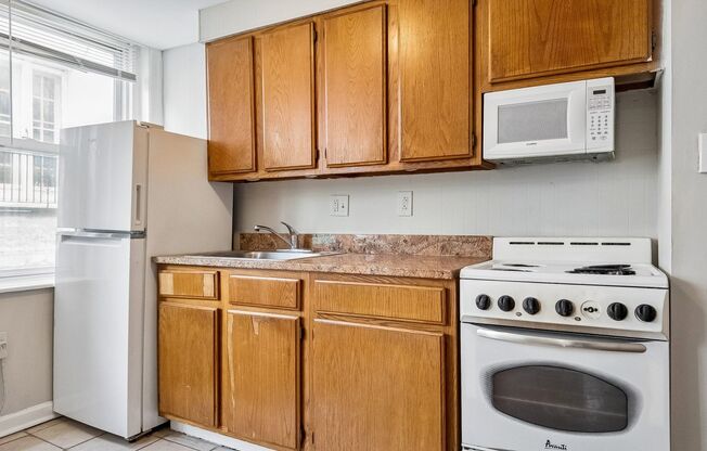 1 bed, 1 bath, 550 sqft, $1,090, Unit 3412 - B11