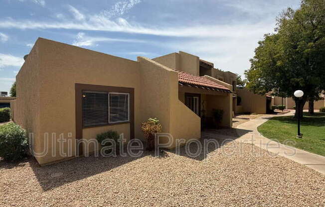 5814 W GELDING DR